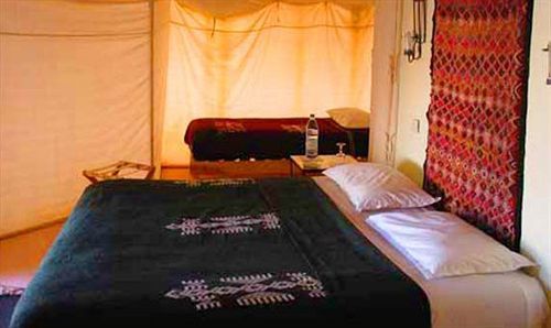 Campement Yadis Ksar Ghilane エクステリア 写真